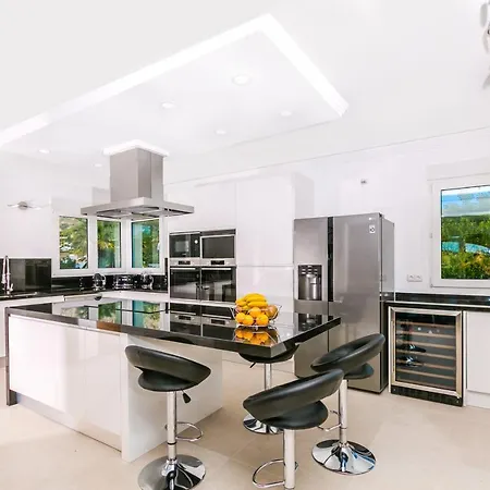 Holiday home Casa Juana Is A Modern, Luxury, Exclusive, 6 Bedroom Villa.