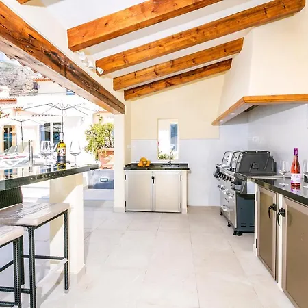 Casa Juana Is A Modern, Luxury, Exclusive, 6 Bedroom Villa. *