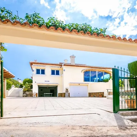 Casa Juana Is A Modern, Luxury, Exclusive, 6 Bedroom Villa. *